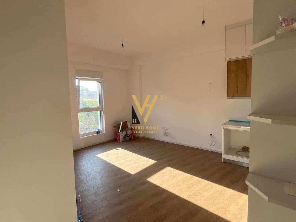 SHITET APARTAMENT 2+1+BLK TE REZIDENCA KAIMI, ALI DEM 130.000 EURO