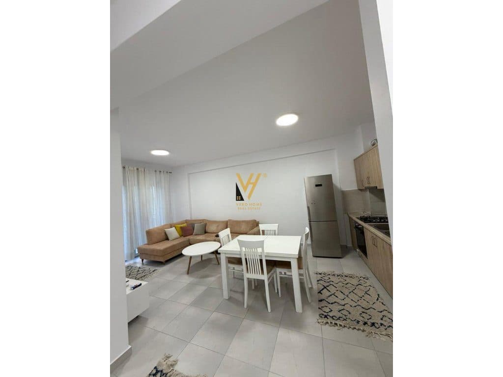 JEPET APARTAMENT 2+1+BLK ME QIRA NE YZBERISHT 60.000 LEKE