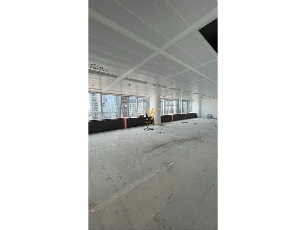 JEPET AMBIENT BIZNESI 200 M2 ME QERA TE CASA ITALIA 150.000 LEKE