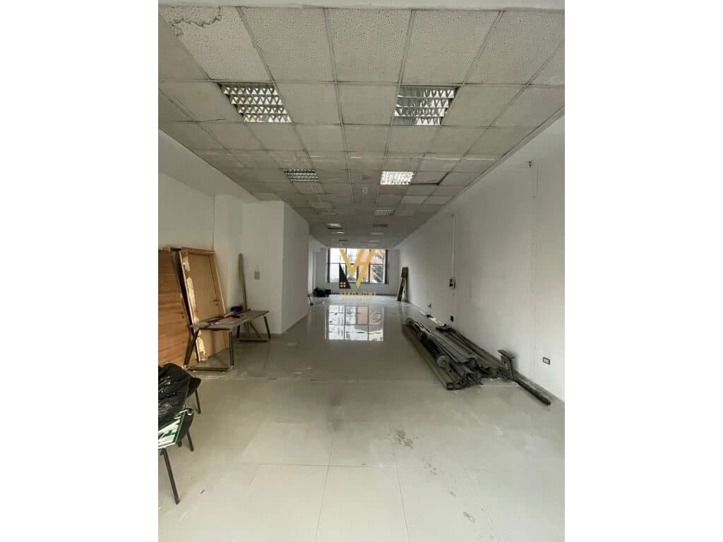 Jepet Ambient Biznesi me qera te Unaza e Re 120 m2