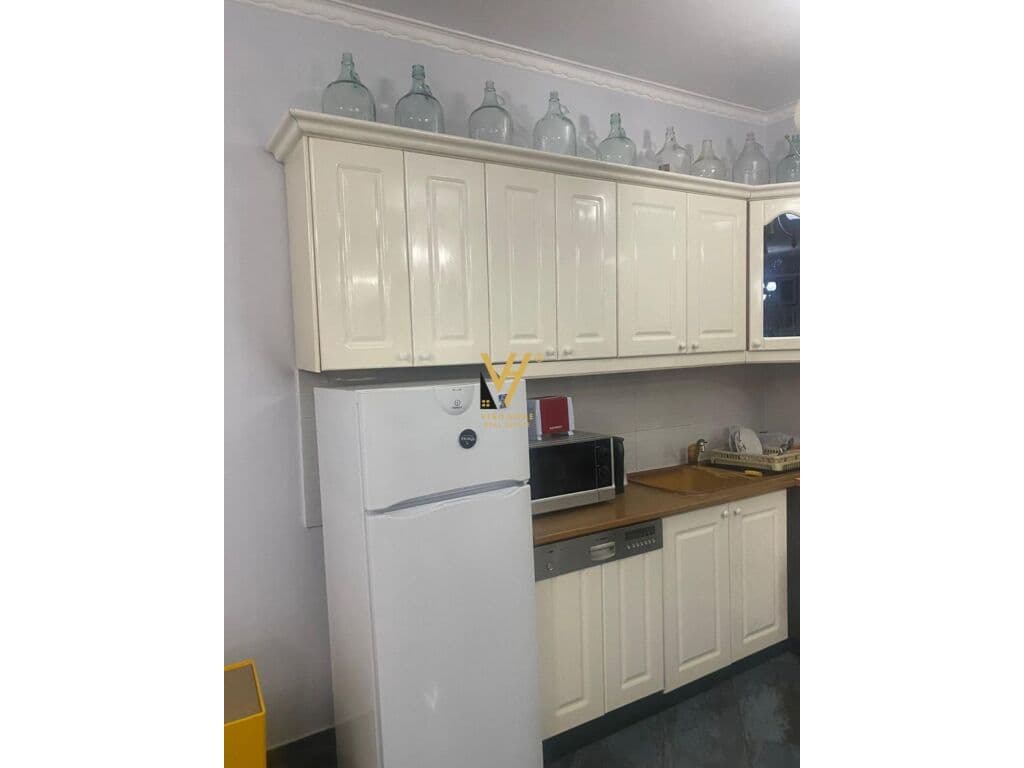 Jepet Apartament 2+1+ballkon me qera te Sheshi Willson 120 m2 3