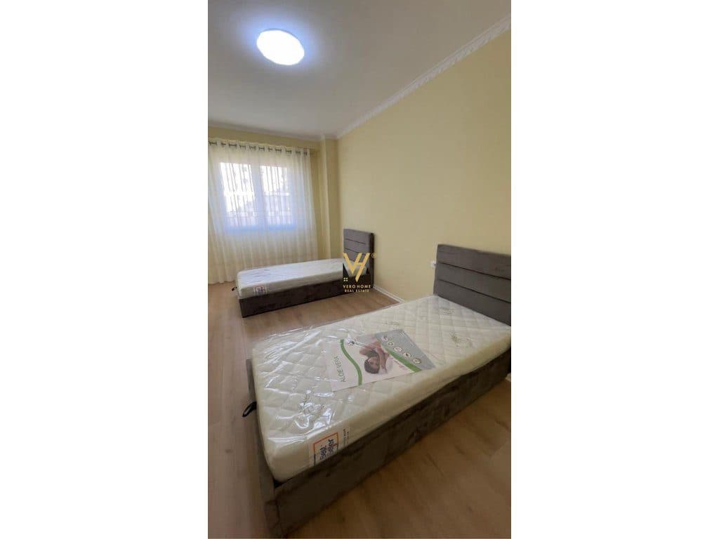 JEPET APARTAMENT 2+1 ME QIRA NE YZBERISHT 57.000 LEKE 4