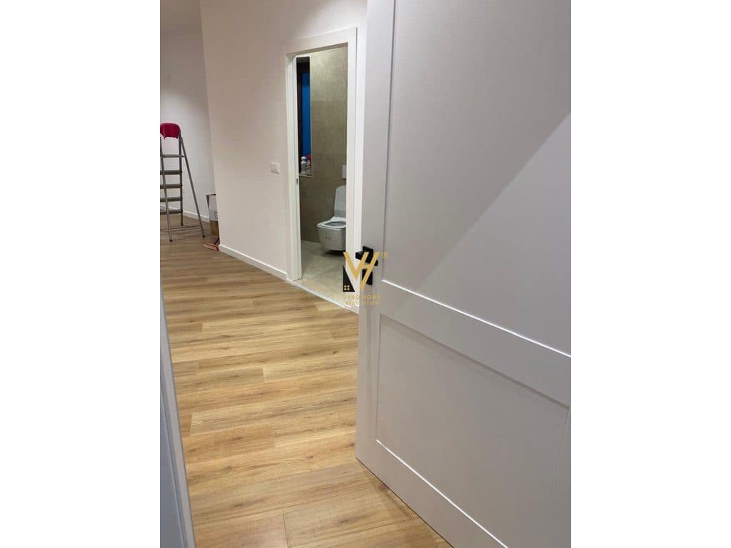 JEPET ZYRE 72 M2 ME QIRA TE URBAN GATE, ASTIR 50.000 LEKE 2