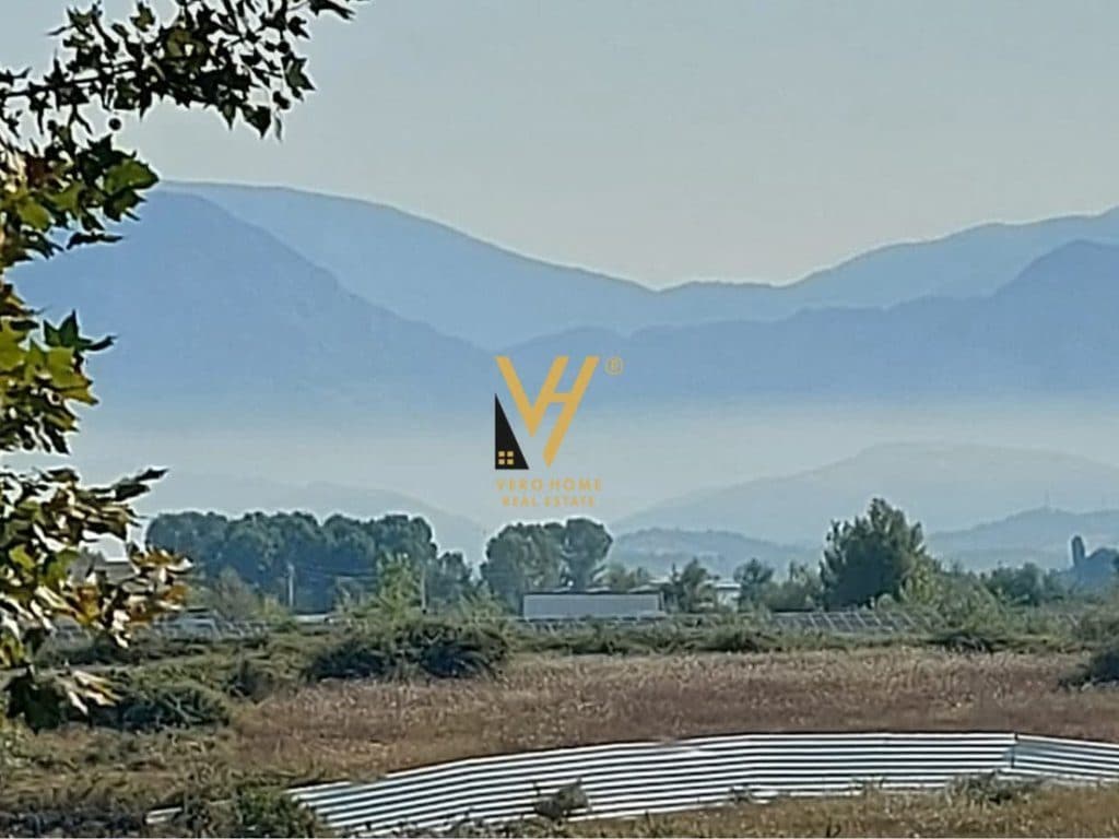 SHITET TOKE 860 M2 NE FUSHE PREZE 96.000 EURO