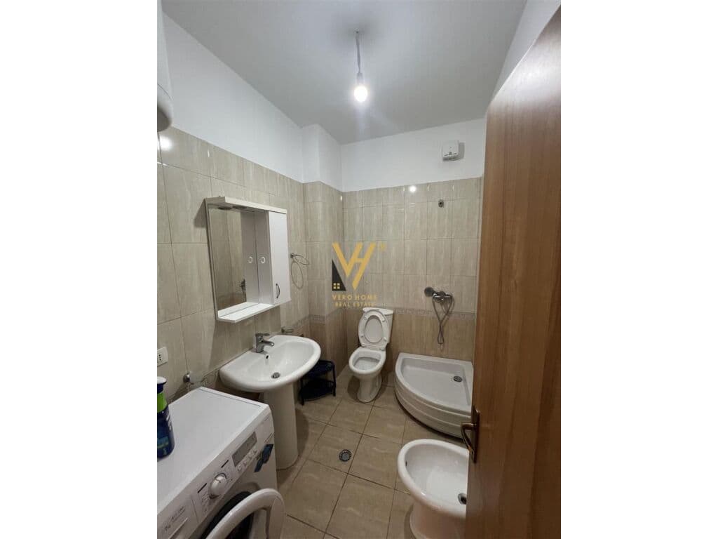 Jepet Apartament 1+1 me qera te Kodra e Diellit 77 m2 4