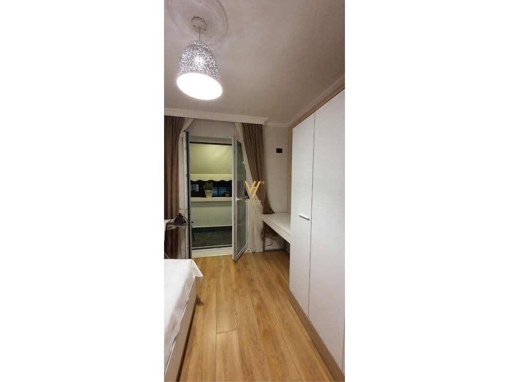 Shitet apartament 2+1+ballkon te Rruga Mine Peza 85 m2 3