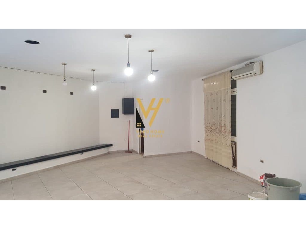 JEPET DYQAN 60 M2 ME QERA TE ZOGU I ZI 500 EURO 2
