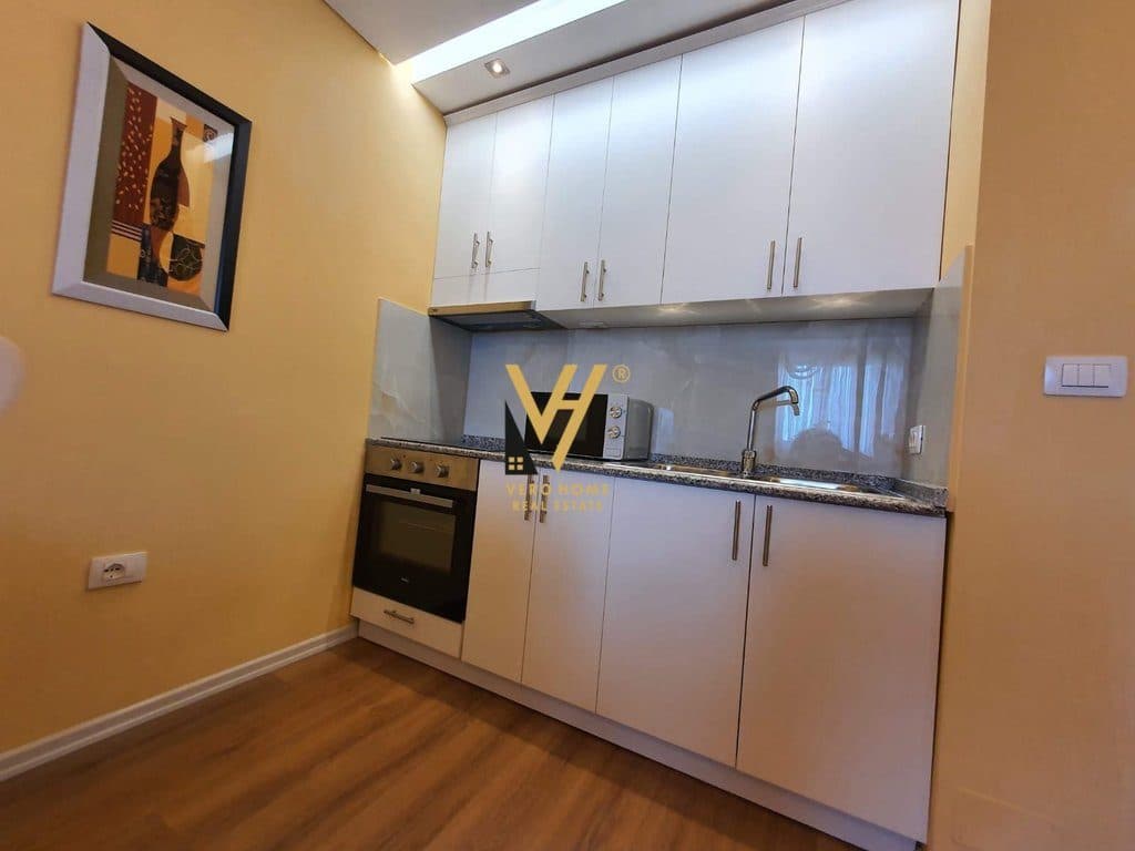 JEPET APARTAMENT 1+1 ME QERA TE RR KONGRESI MANASTIRIT 40.000 LEKE 3