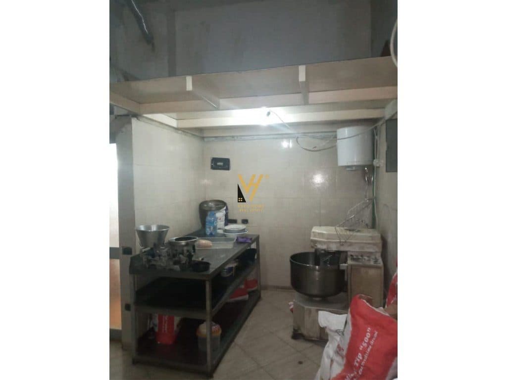 JEPET AMBIENT 47 M2 ME QERA NE ASTIR 1.400 EURO