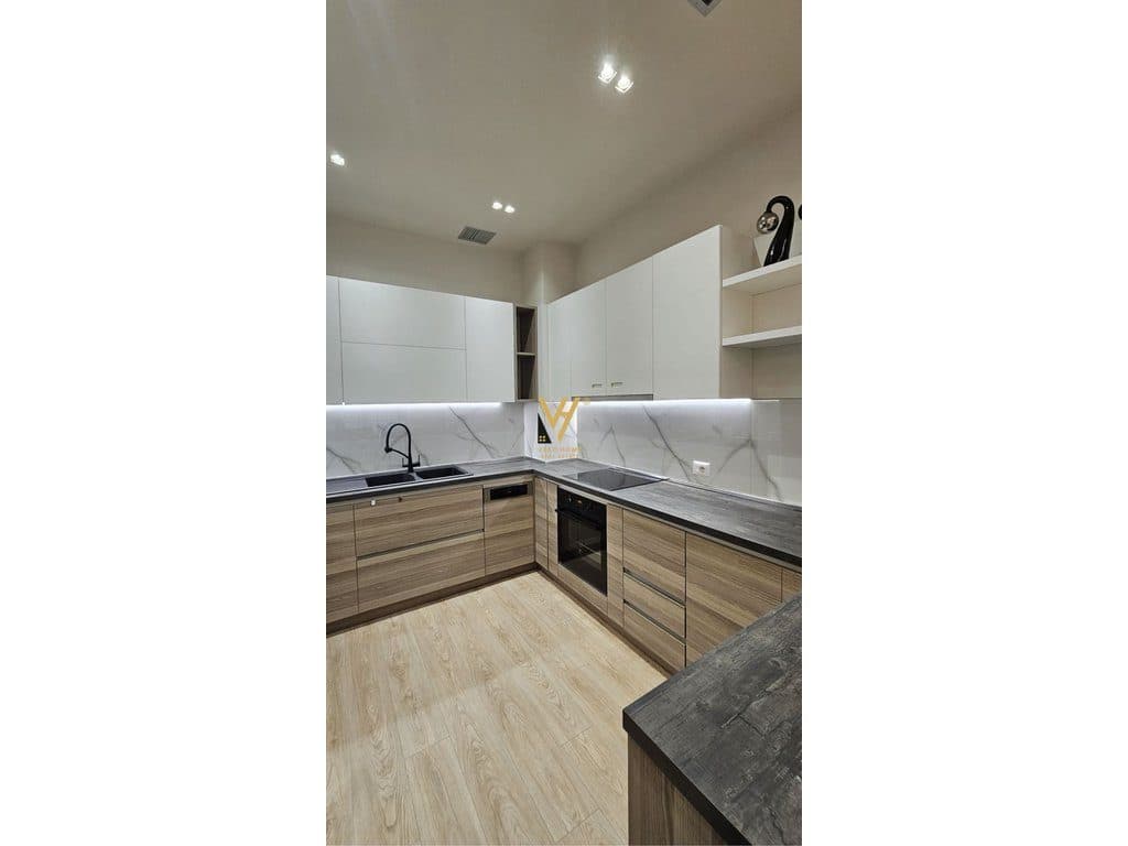 SHITET APARTAMENT 3+1+2+2BLK TEKOPSHTI ZOOLOGJIK 330.000 EURO 2
