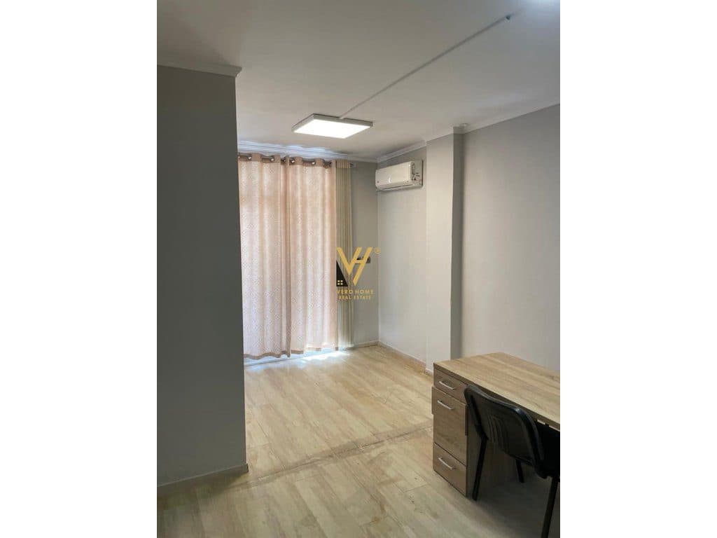 JEPET ZYRE 200 M2 ME QIRA TE KOPSHTI BOTANIK 100.000 LEKE 4