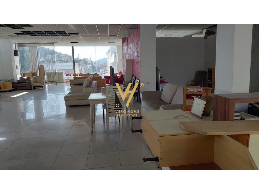 JEPET MAGAZINE 750 M2 ME QERA NE MISTO MAME 450.000 LEKE