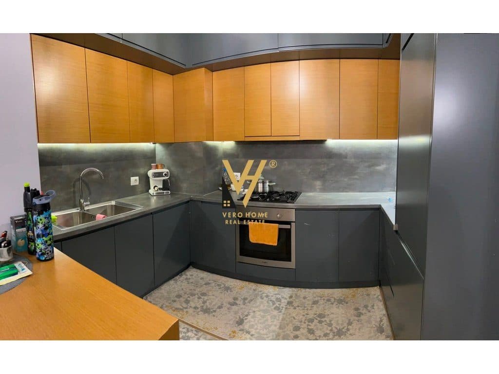 JEPET APARTAMENT 2+1+BLK ME QIRA TE KOMUNA E PARISIT 90.000 LEKE 2