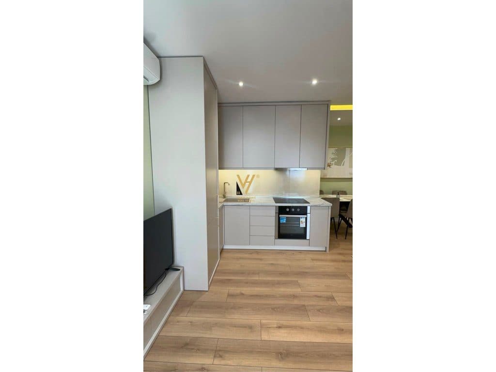 SHITET APARTAMENT 2+1+BLK TEK MYSLYM SHYRI 235.000 EURO 2