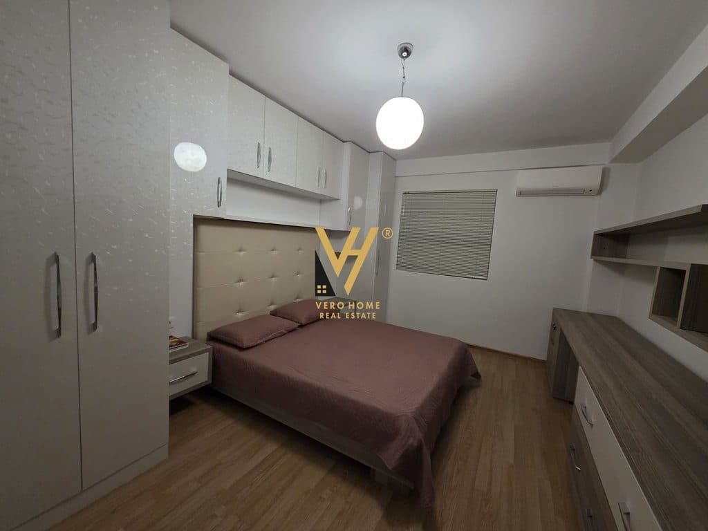 JEPET APARTAMENT 4+1+2+BLK ME QIRA TE MINE PEZA 1.500 EURO 3