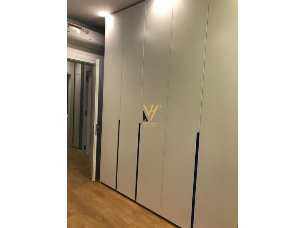 Jepet Apartament 2+1+ballkon me qera te Xhamia , Kopshti Botanik 109 m2 2