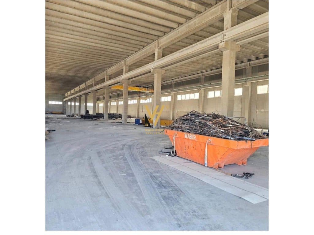 JEPET KAPANON 10.000 M2 ME QERA TE AUTOSTRADA TR- DR 10.500 EURO 4
