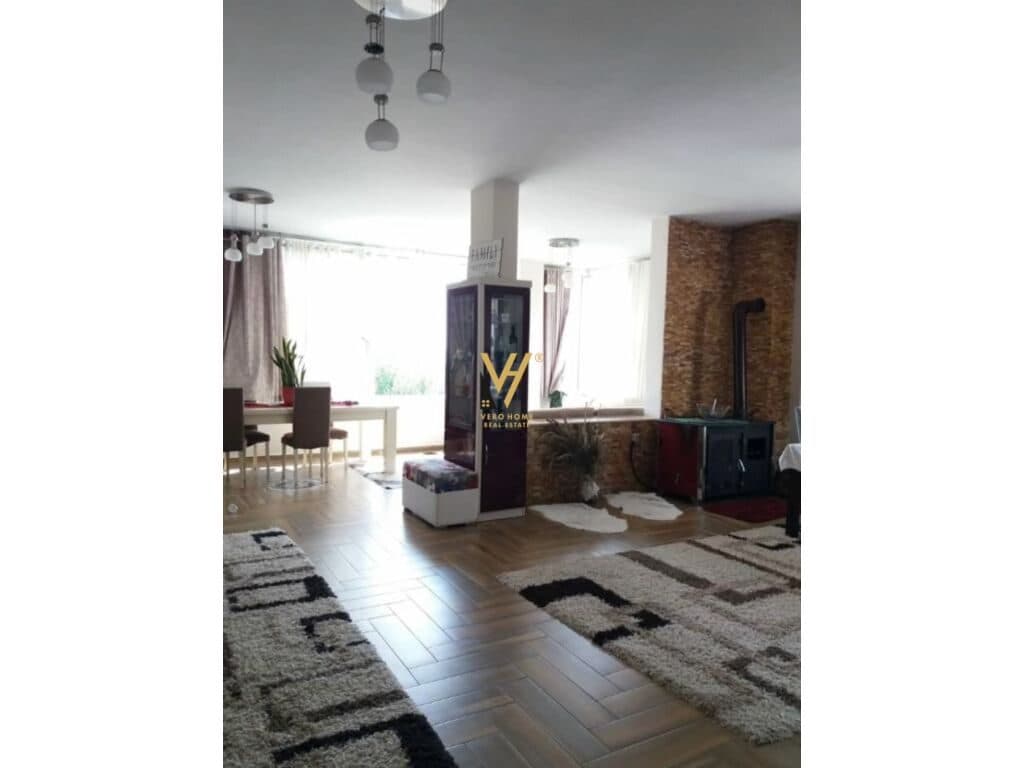 Jepet vile dy kateshe me qera ne Shkoze 280 m2 2