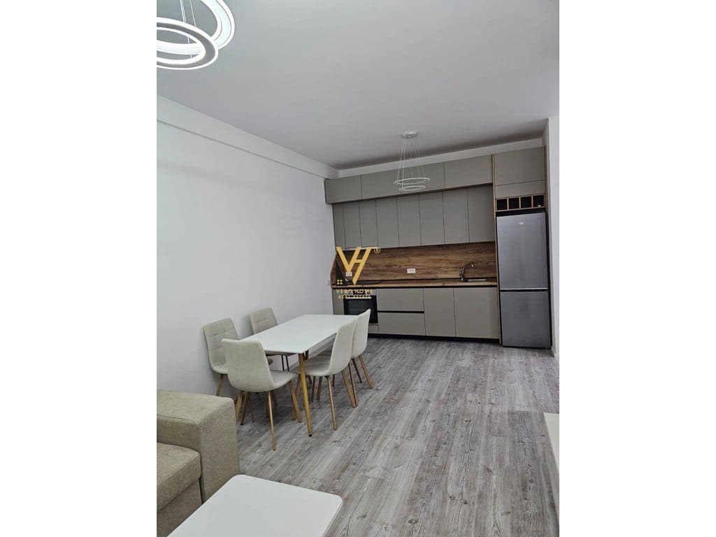 SHITET APARTAMENT 2+1+2+BLK TE REZ.HENKA, AMERIKAN 3- 190.000 EURO 2