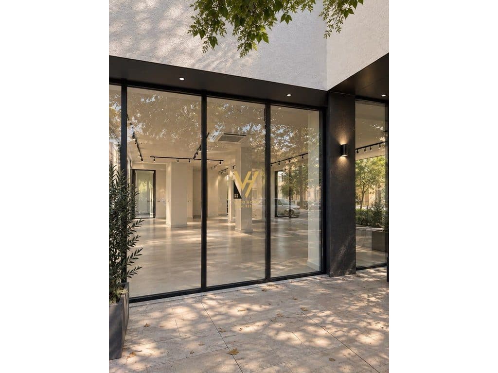 JEPET AMBIENT BIZNESI 129 M2 ME QIRA TE LIQENI I THATE 4.000 EURO
