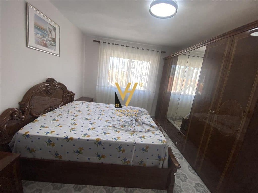 JEPET APARTAMENT 2+1 ME QERA TE FERIT XHAJKO 600 EURO 3