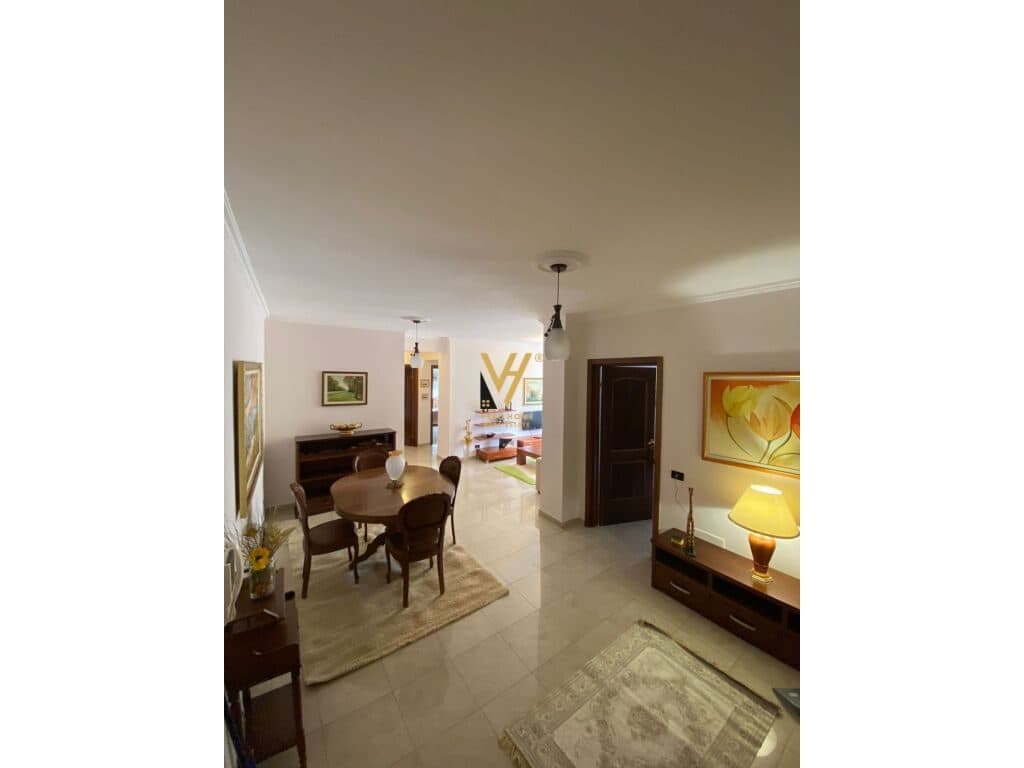 Shitet Apartament 2+1+2+ballkon te Rruga e Elbasanit , pran Lion Park 113 m2 2