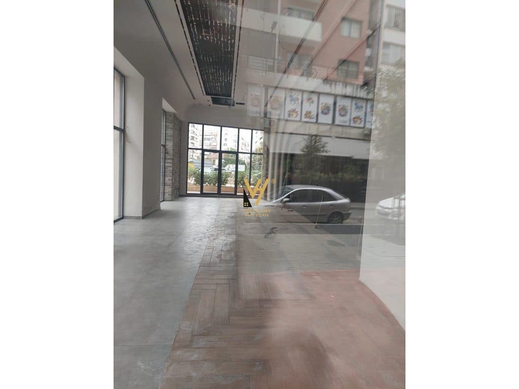 JEPET DYQAN 120 M2 ME QERA NE YZBERISHT 150.000 LEKE 1