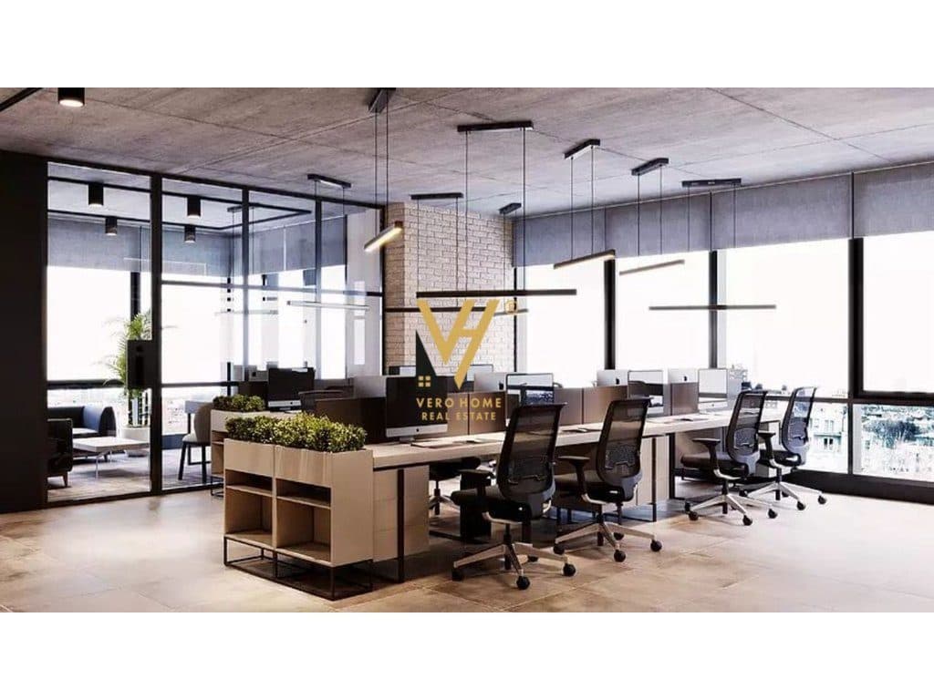 JEPET ZYRE 120 M2 ME QIRA TE KOMUNA E PARISIT 1.800 EURO