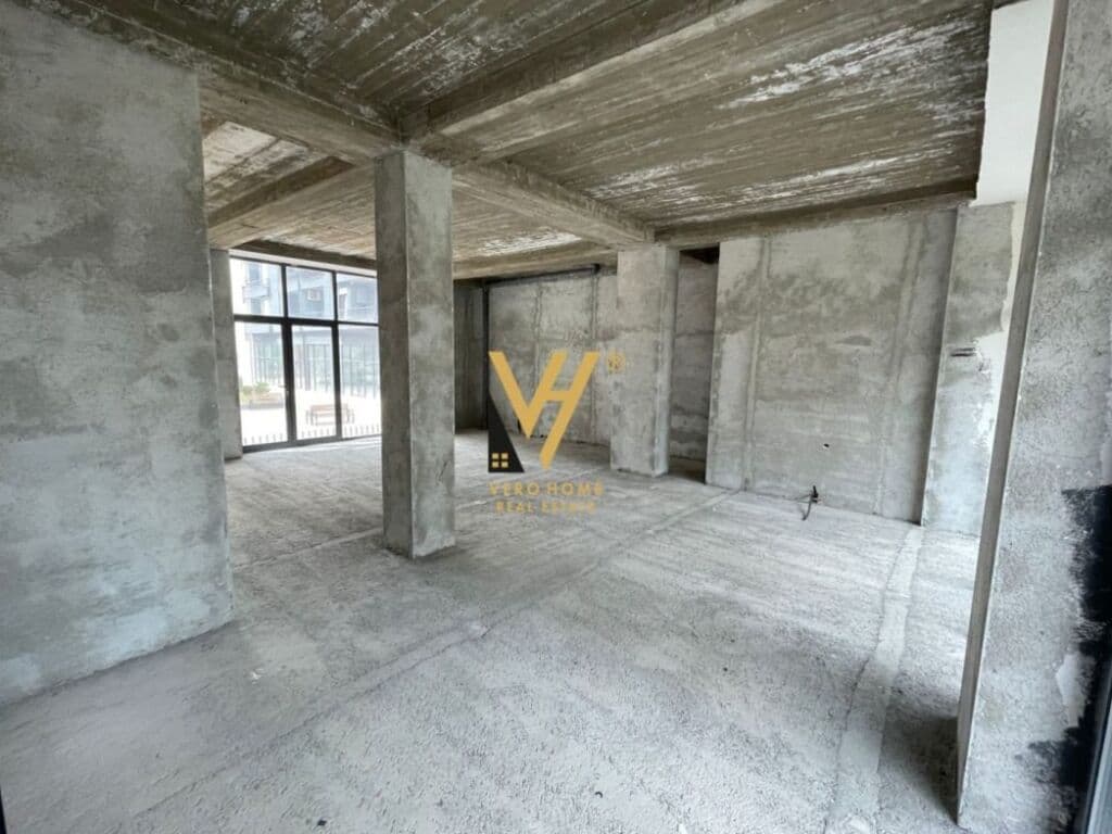 Jepet zyre me qera te Klani 90 m2 2