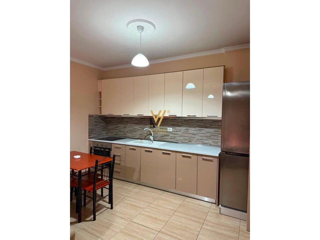 JEPET APARTAMENT 1+1+BLK ME QERA TEK 5 MAJI 50.000 LEKE 2