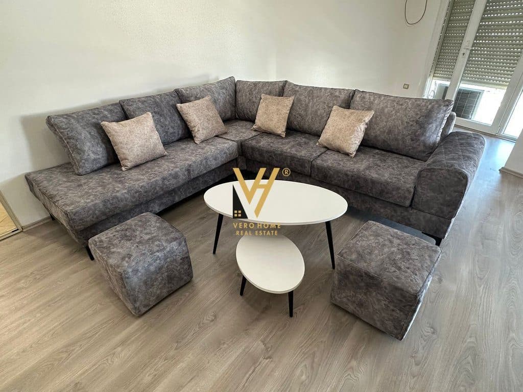 JEPET APARTAMENT 3+1 ME QERA NE ASTIR 830 EURO 2