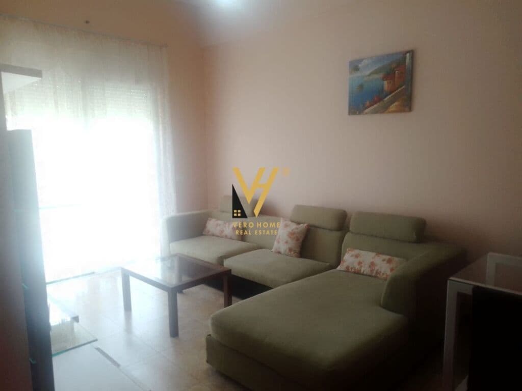 Jepet Apartament 2+1+ballkon me qera te Kodra e Diellit 85 m2 4