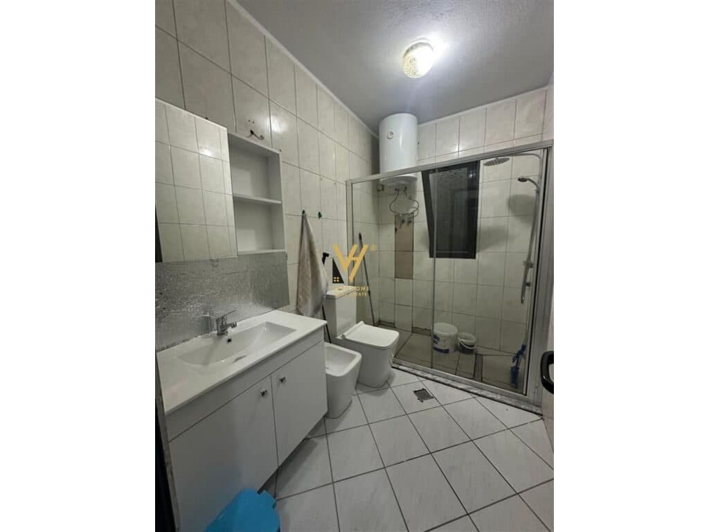 Jepet Apartament 2+1+2+ballkon me qera ne Sauk 106 m2 3