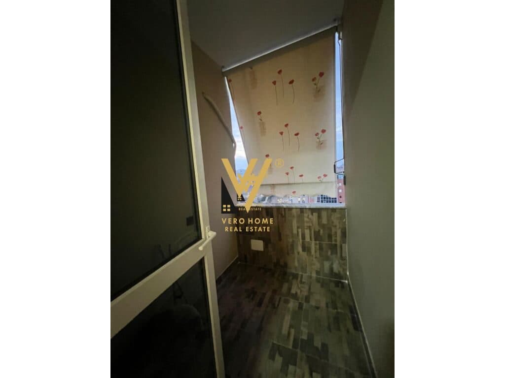 JEPET APARTAMENT 1+1+BALLKON ME QERA TE BRRYLI 500 EURO 2
