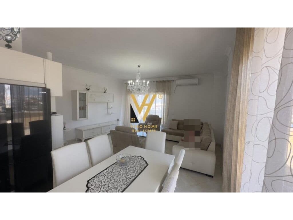 Jepet Apartament 3+1+2+ballkon me qera ne Yrshek 220 m2