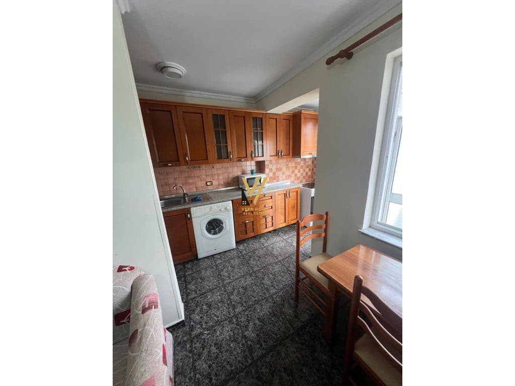 JEPET APARTAMENT 1+1+BLK ME QERA TEK ISH PARKU 45.000 LEKE 2