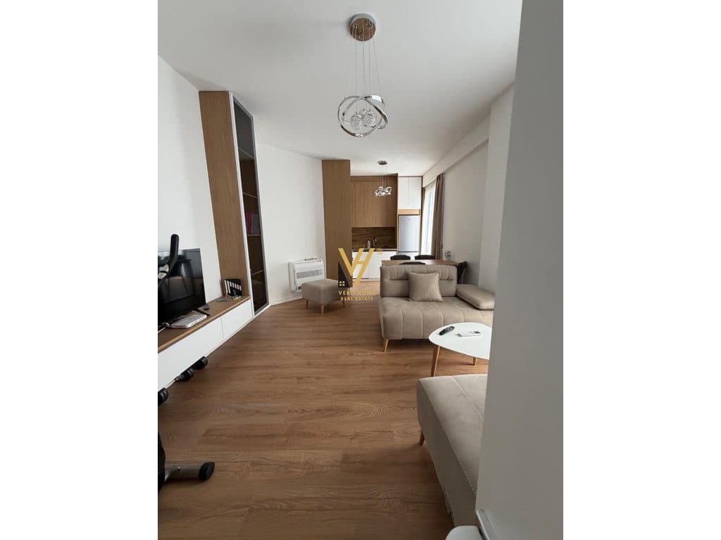 JEPET APARTAMENT 1+1 ME QIRA TE KOMUNA E PARISIT 80.000 LEKE