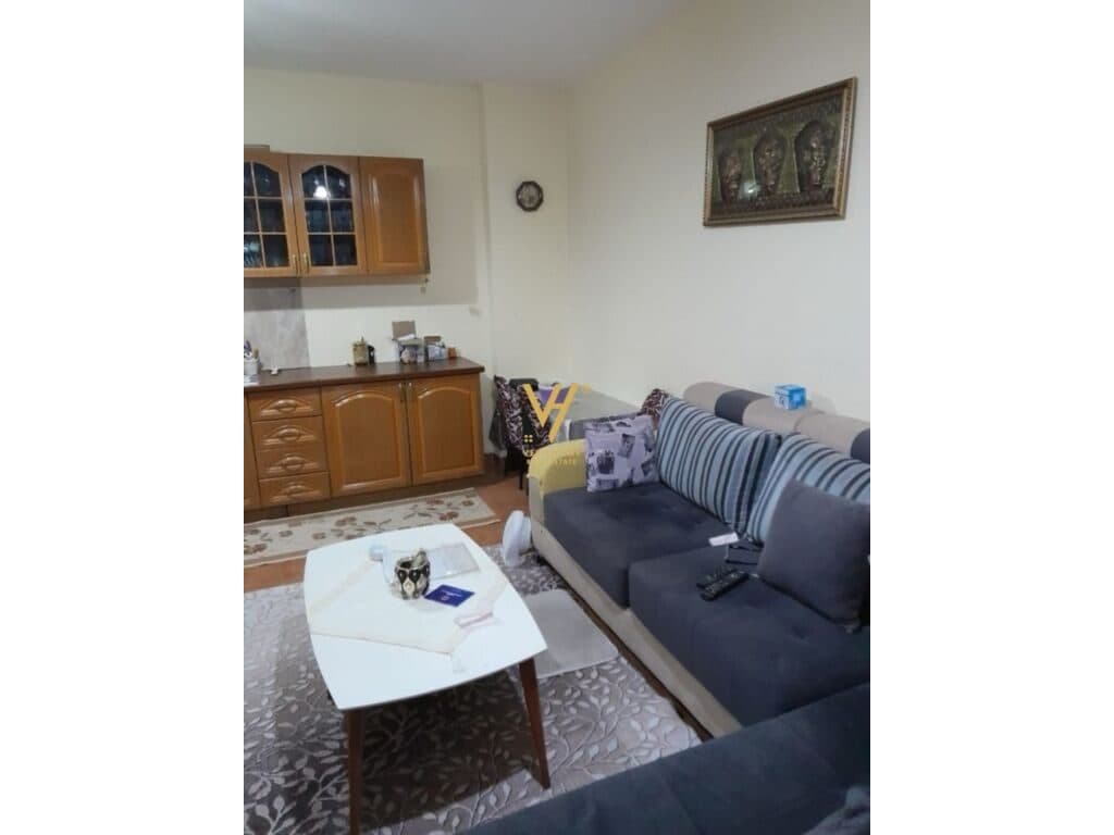 Shitet Apartament 1+1+ballkon te Unaza e Re 61 m2 3