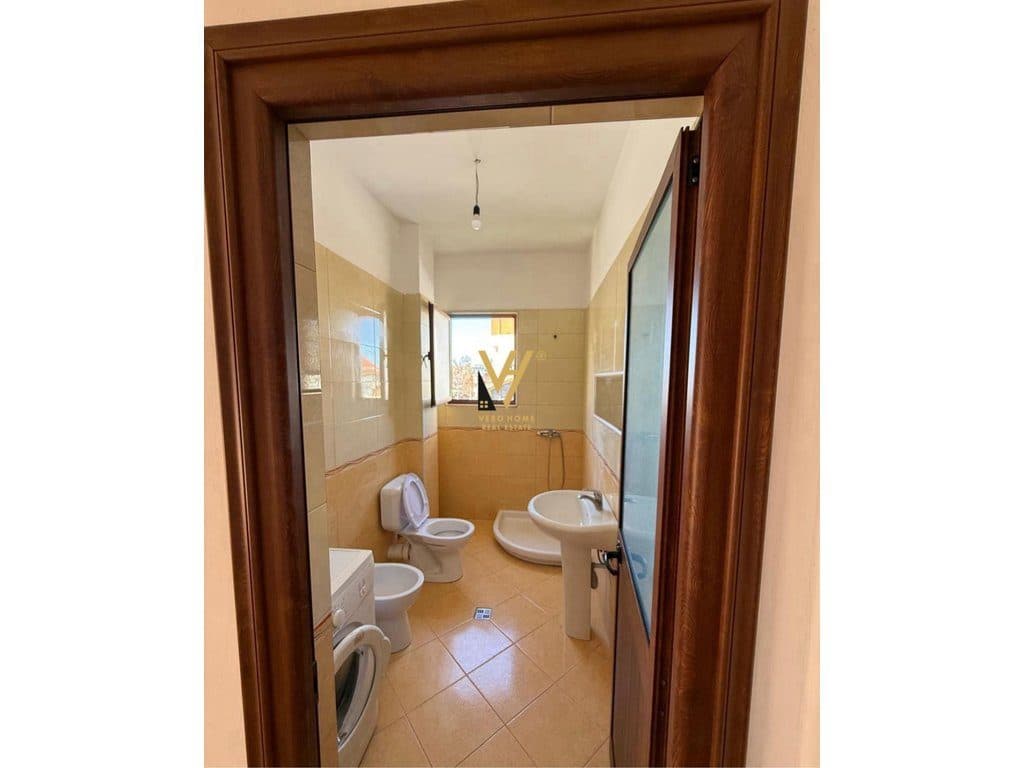 JEPET APARTAMENT 1+1 ME QERA TE INXHINIERIA 45.000 LEKE 4