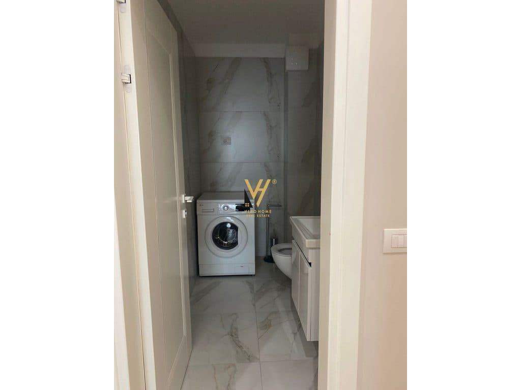 JEPET APARTAMENT 3+1+3+BLK ME QIRA TE LIQENI THATE 1.800 EURO 4