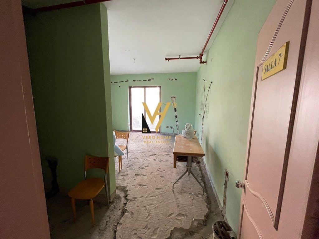 JEPET GODINE BIZNESI 2500 M2 ME QERA NE SELITE 13.000 EURO 3
