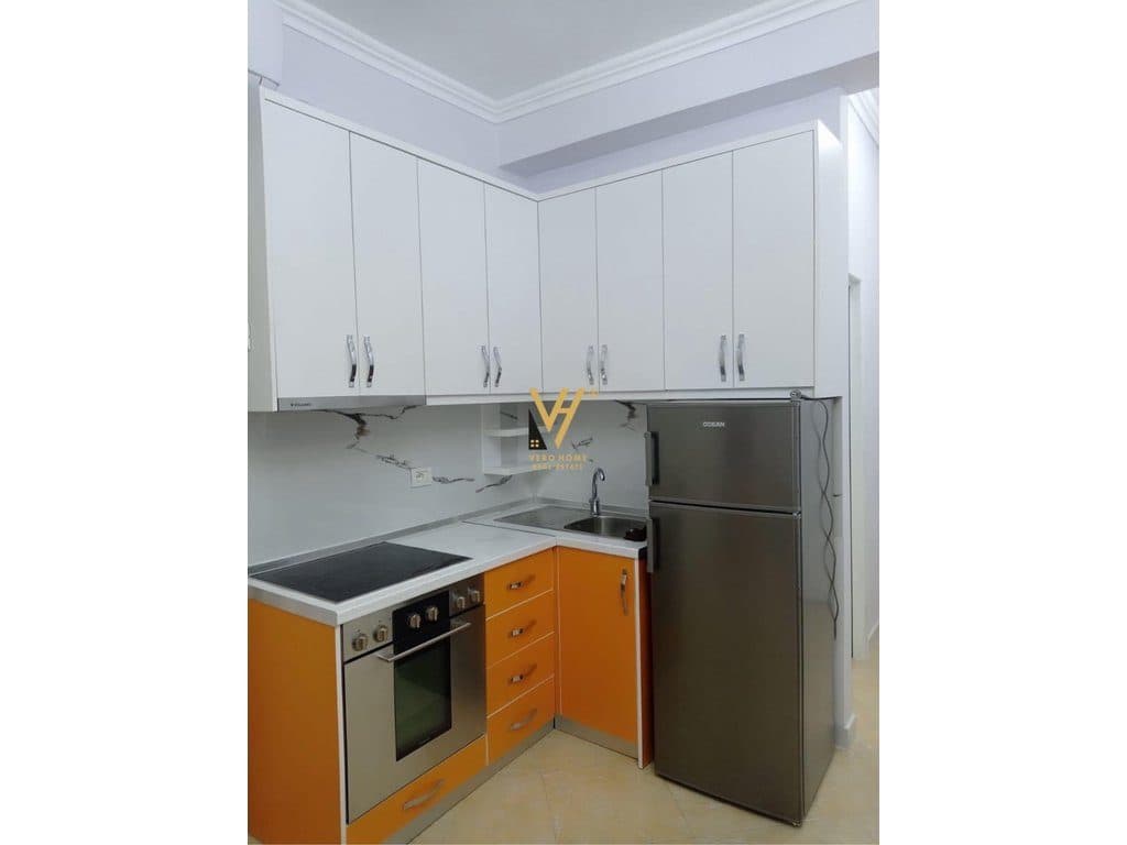 JEPET APARTAMENT 2+1+BLK ME QERA NE PORCELAN 52.000 LEKE 2