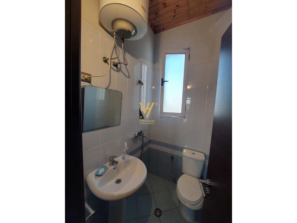 JEPET APARTAMENT 2+1+BLK ME QERA TE TREGU ELEKTRIK 45.000 LEKE 4