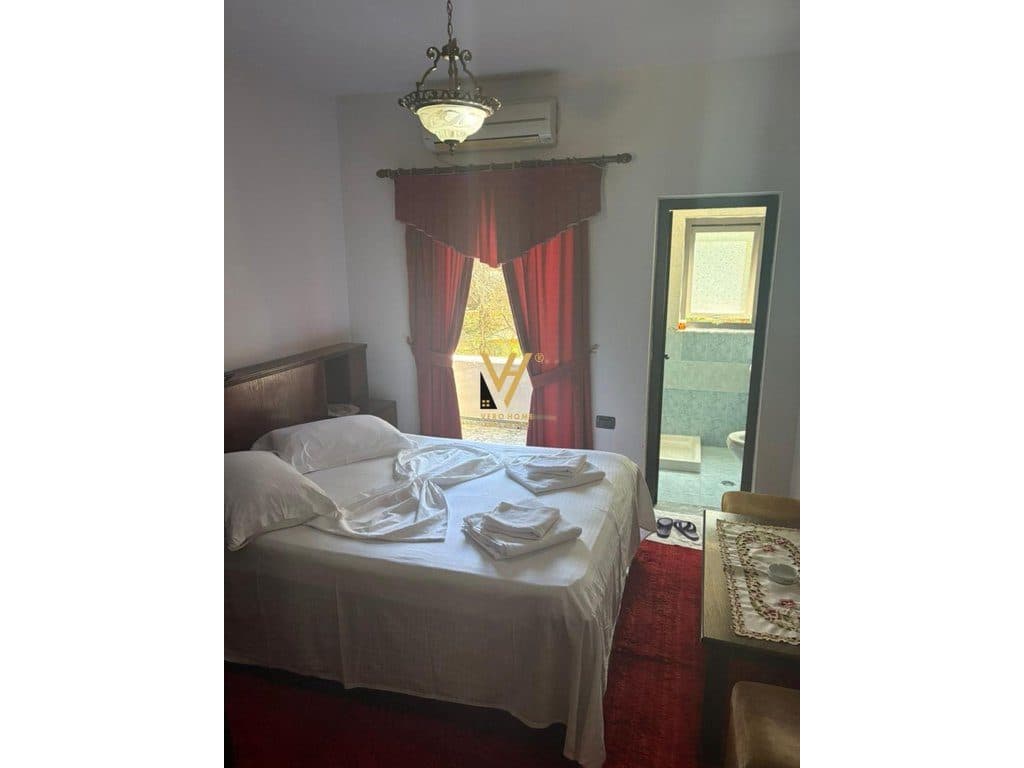 JEPET HOTEL KATER KATESH ME QIRA NE SAUK 10.000 EURO 2