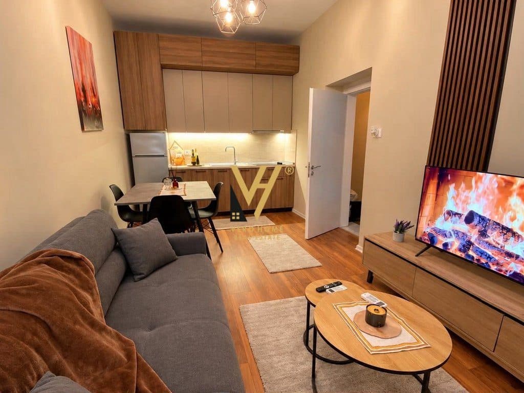 JEPET APARTAMENT 1+1+BLK ME QERA TE PALLATET AGIMI 70.000 LEKE 2