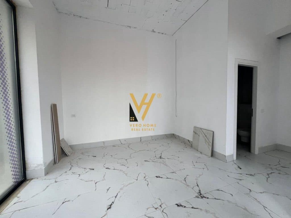 JEPET DYQAN 27 M2 ME QIRA TE RRUGA E DURRESIT 600 EURO 1