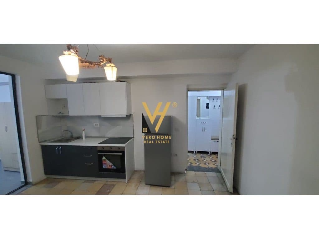 JEPET APARTAMENT 1+1 ME QERA TE BRRYLI 400 EURO 2