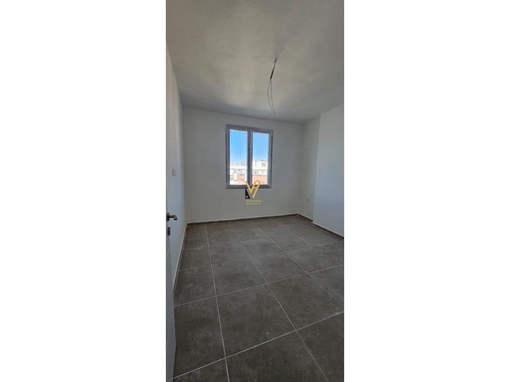 SHITET APARTAMENT 2+1+BLK TE HOTEL FLOWER, GOLEM 111.360 EURO 3