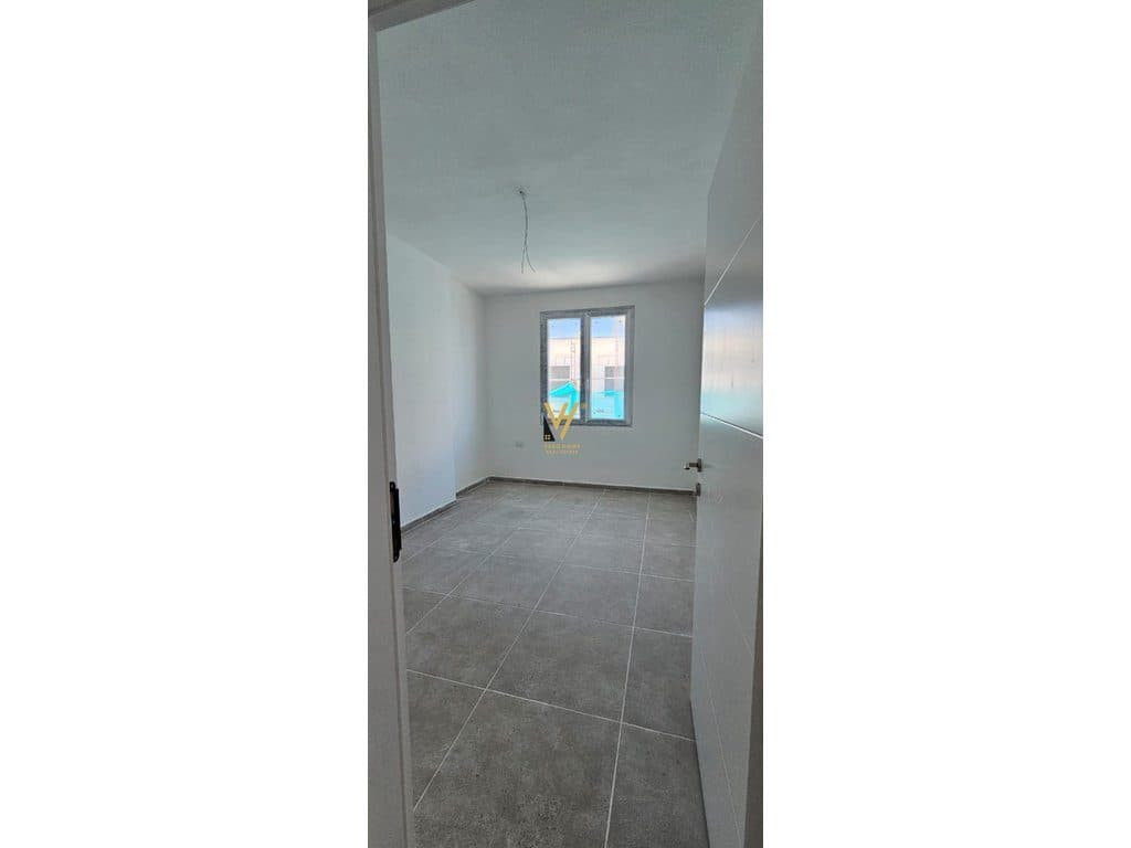 SHITET APARTAMENT 2+1+BLK TE HOTEL FLOWER, GOLEM 113.680 EURO