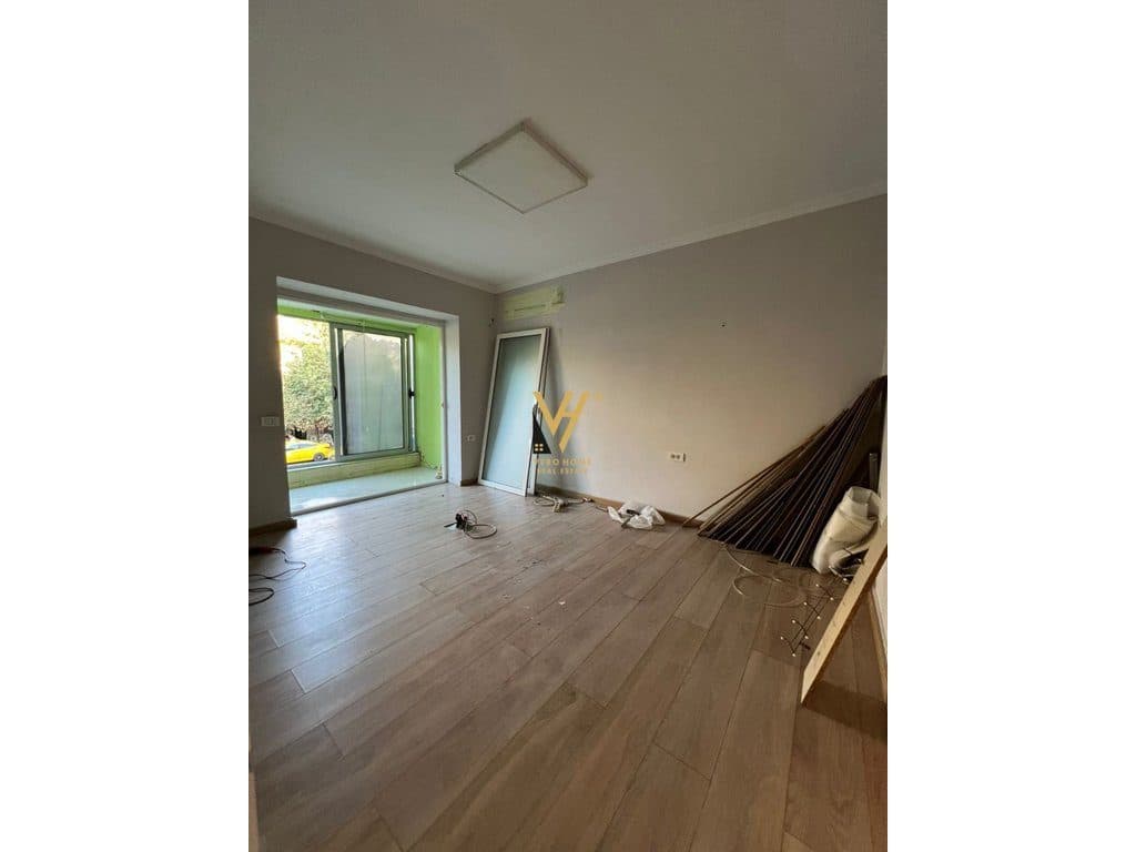 JEPET ZYRE 60 M2 ME QIRA TE IRFAN TOMINI 750 EURO